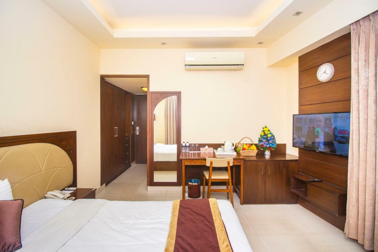 Nordic Hotel Dhaka Exterior photo